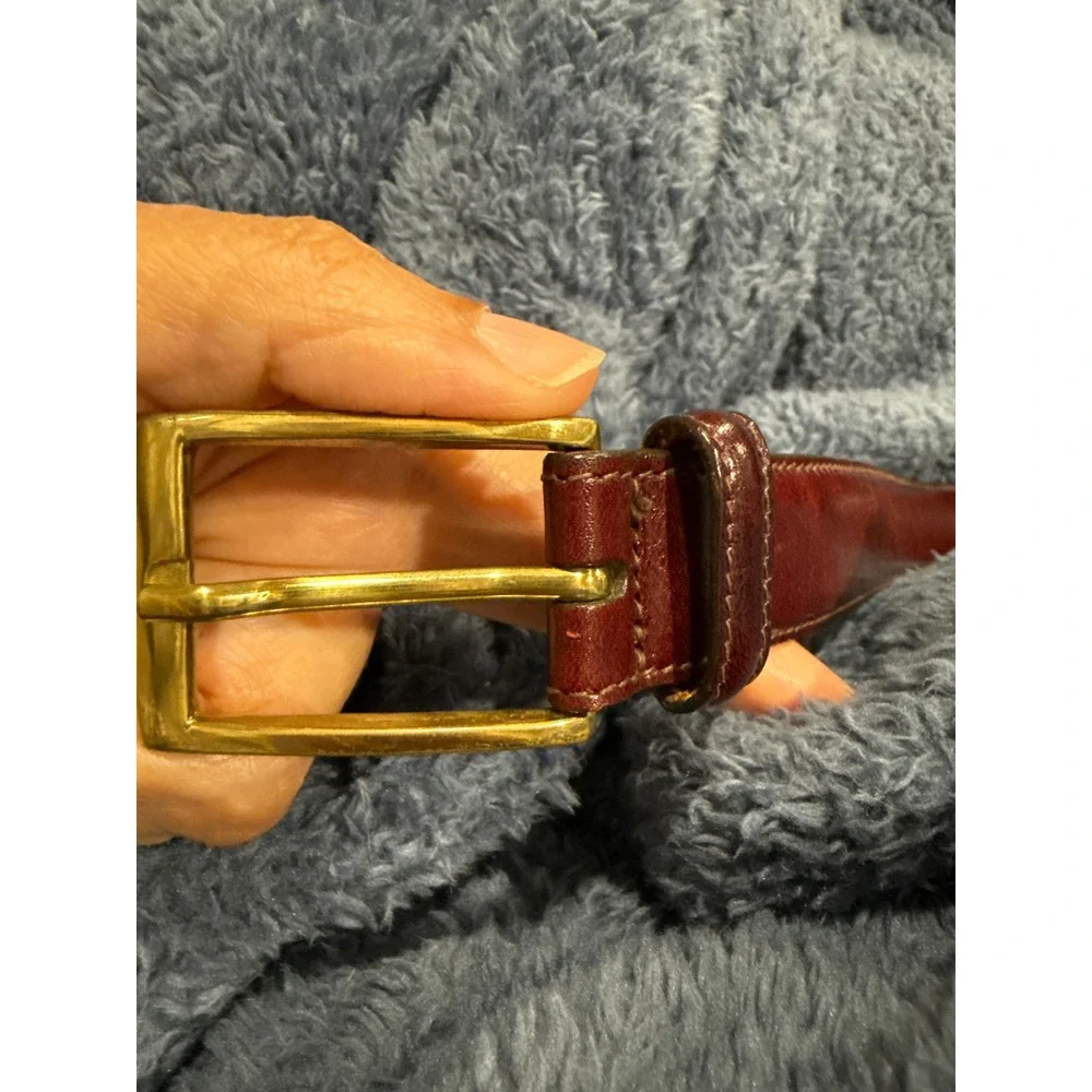 Brooks Brothers Mens Burgundy Leather Dress Belt Gold Buckle Made in USA Size 40